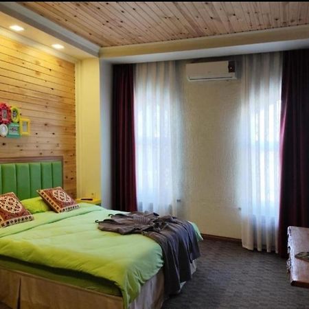 Strelets Hotel Bishkek Bagian luar foto