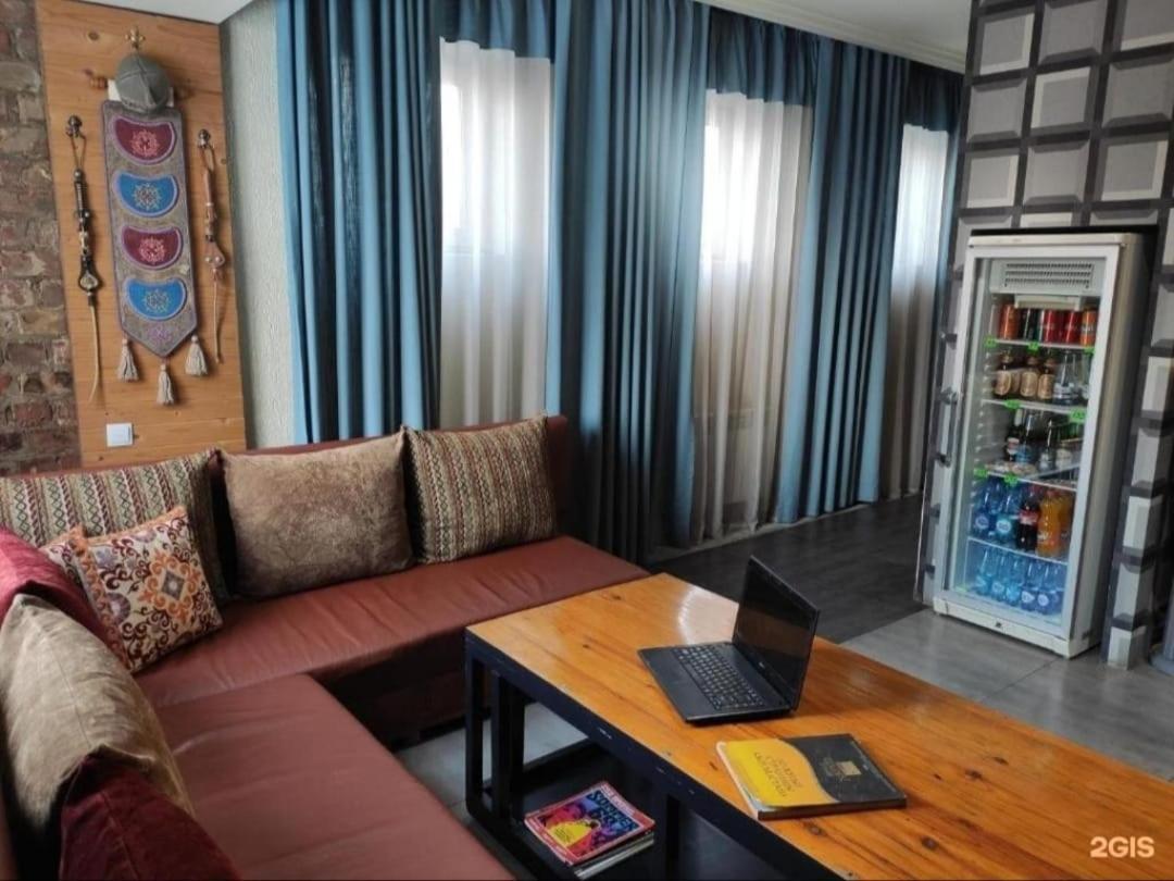 Strelets Hotel Bishkek Bagian luar foto